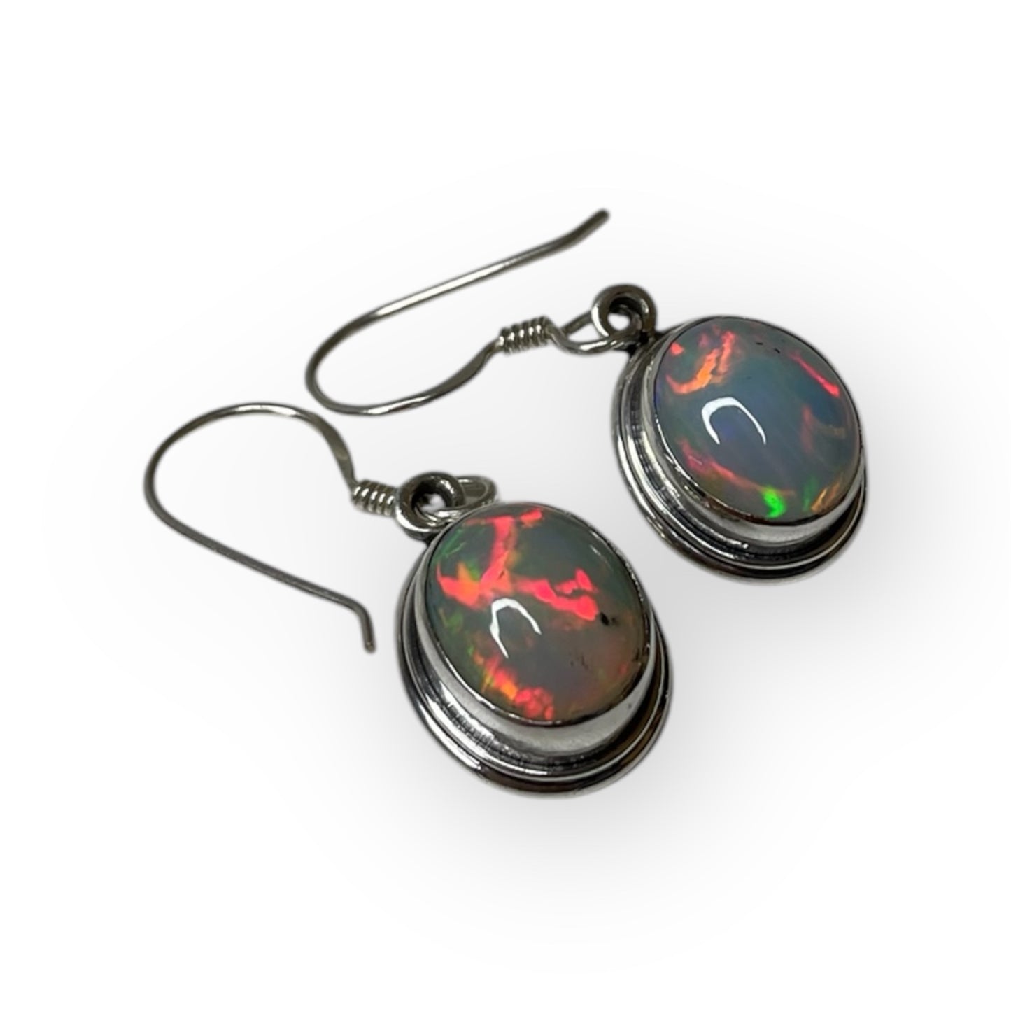 Sterling silver earring with Opel