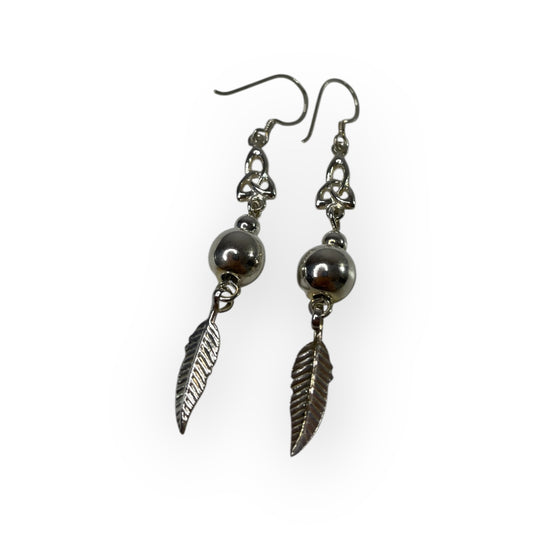 Handcrafted sliver Celtic earring